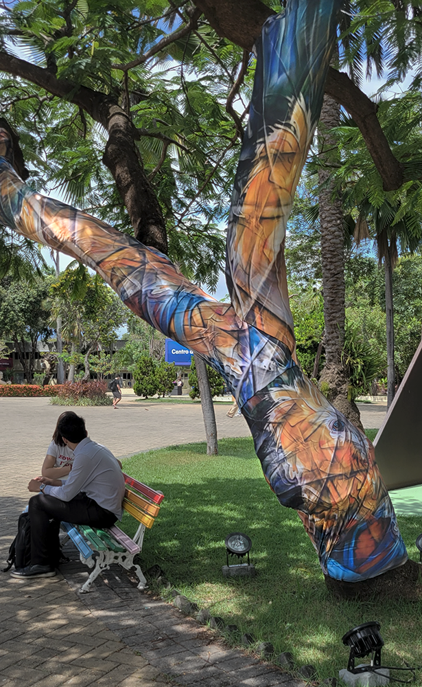 tree art instalation